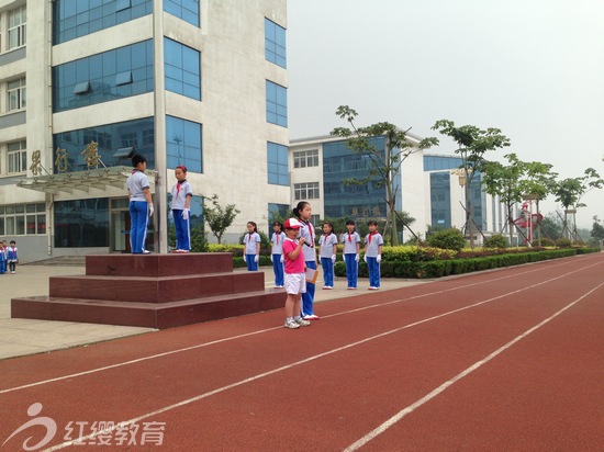 開幼兒園需要多少錢