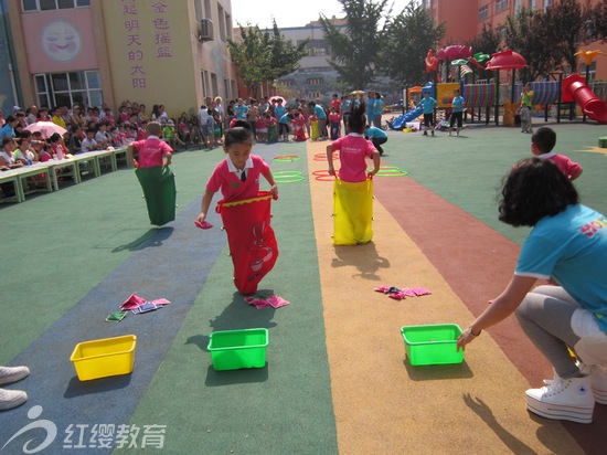 山東濰坊紅纓天昱雙語幼兒園舉辦“陽光體育”展示活動(dòng)