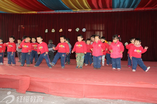 山東齊河紅纓紅太陽幼兒園舉辦感恩節活動