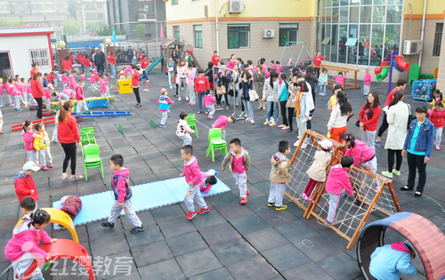 山東濰坊紅纓金都幼兒園舉行戶外活動半日觀摩交流會