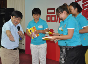 王紅兵總裁贈送新作《從幼兒園到清華園》