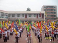 家長和孩子互動共度節日